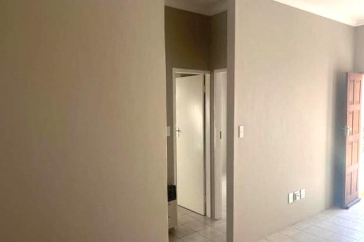 2 Bed House in Trichardt for Sale - Photo 2