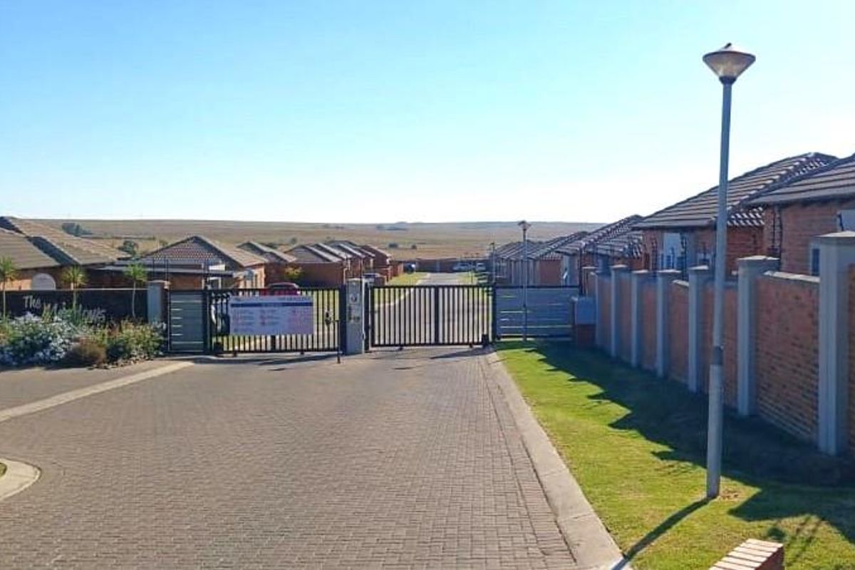 3 Bed House in Terra Nova, Trichardt for Sale - Photo 3