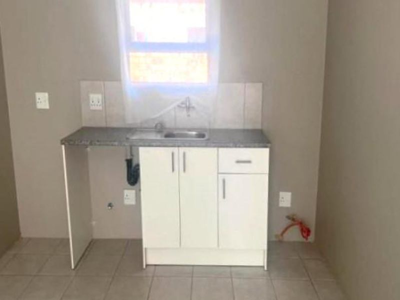 2 Bed House in Terra Nova, Trichardt for Sale - Photo 4