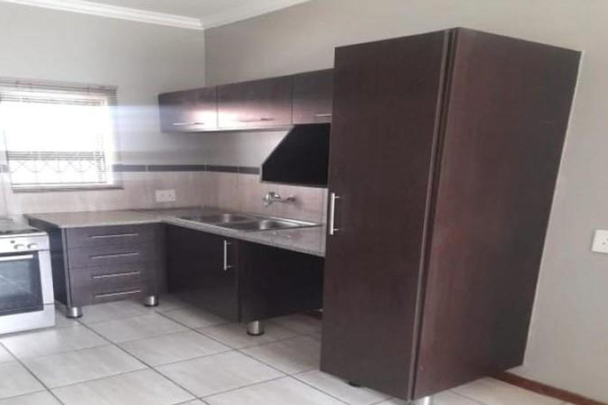 2 Bed House in Terra Nova, Trichardt for Sale - Photo 2