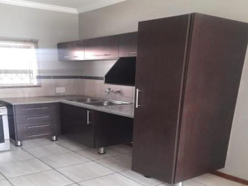 2 Bed House in Terra Nova, Trichardt for Sale - Photo 2