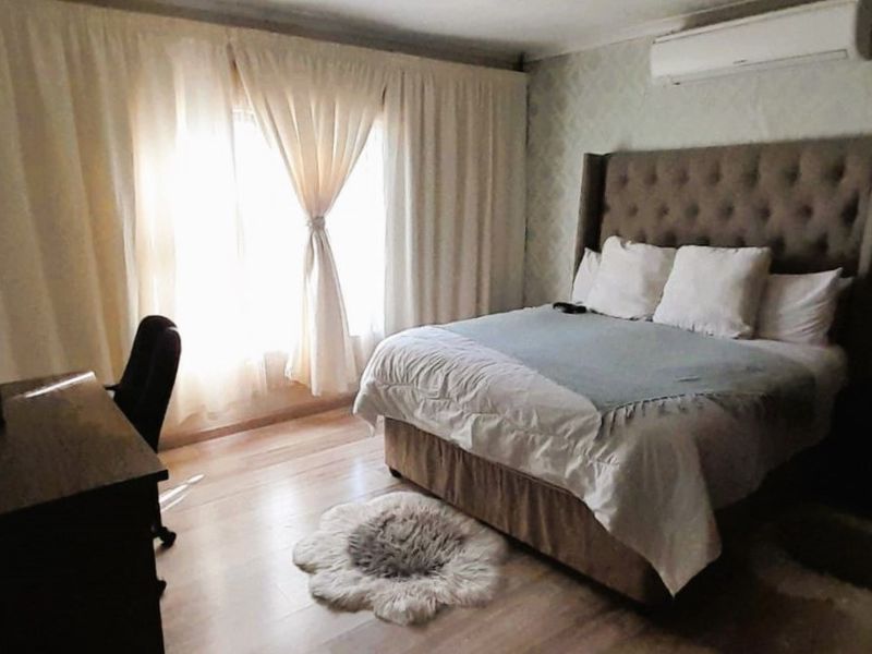 Charming 3-Bedroom Home on Corner Stand with Double Garage – Space, Comfort & Value in Secunda - Photo 3