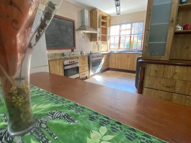 Spacious 4-Bedroom Family Home with Entertainment Extras in Trichardt - Photo 7