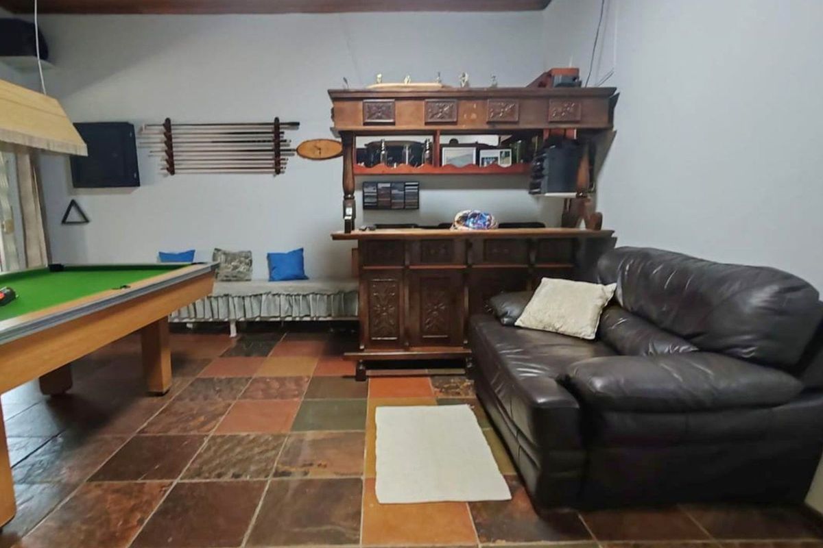 Luxurious 4-Bedroom Entertainer’s Home with Flatlet, Pool & Lapa – Prime Kinross Location - Photo 3