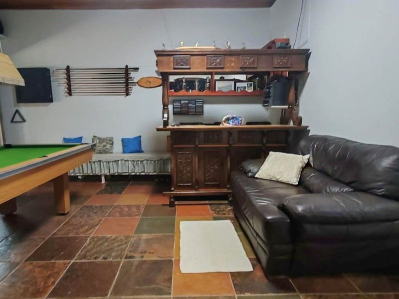 Luxurious 4-Bedroom Entertainer’s Home with Flatlet, Pool & Lapa – Prime Kinross Location - Photo 3