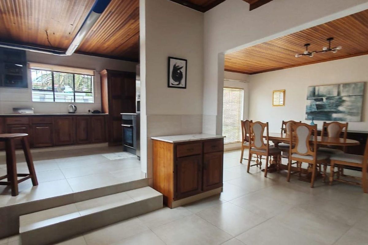 Luxurious 4-Bedroom Entertainer’s Home with Flatlet, Pool & Lapa – Prime Kinross Location - Photo 4