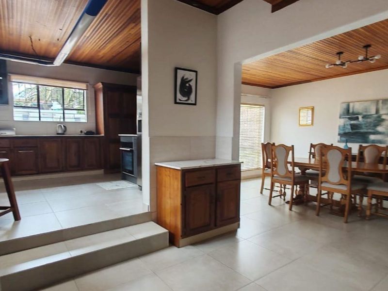 Luxurious 4-Bedroom Entertainer’s Home with Flatlet, Pool & Lapa – Prime Kinross Location - Photo 4