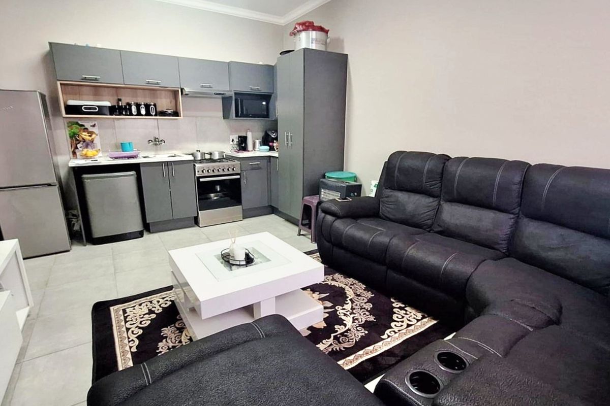 Comfortable & Modern 3-Bedroom Home for Sale in Terranova, Trichardt – Secure Estate Living! - Photo 4
