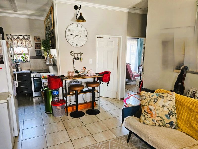 Modern Lock-Up-and-Go Townhouse in Terra Nova - Photo 2