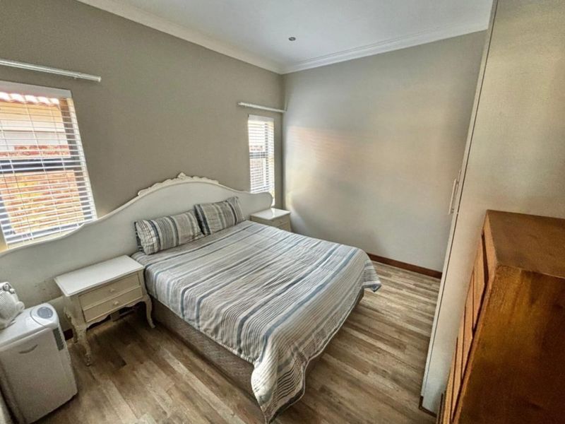 Stunning Dream Home in Hibiscus Place, Terra Nova! - Photo 10