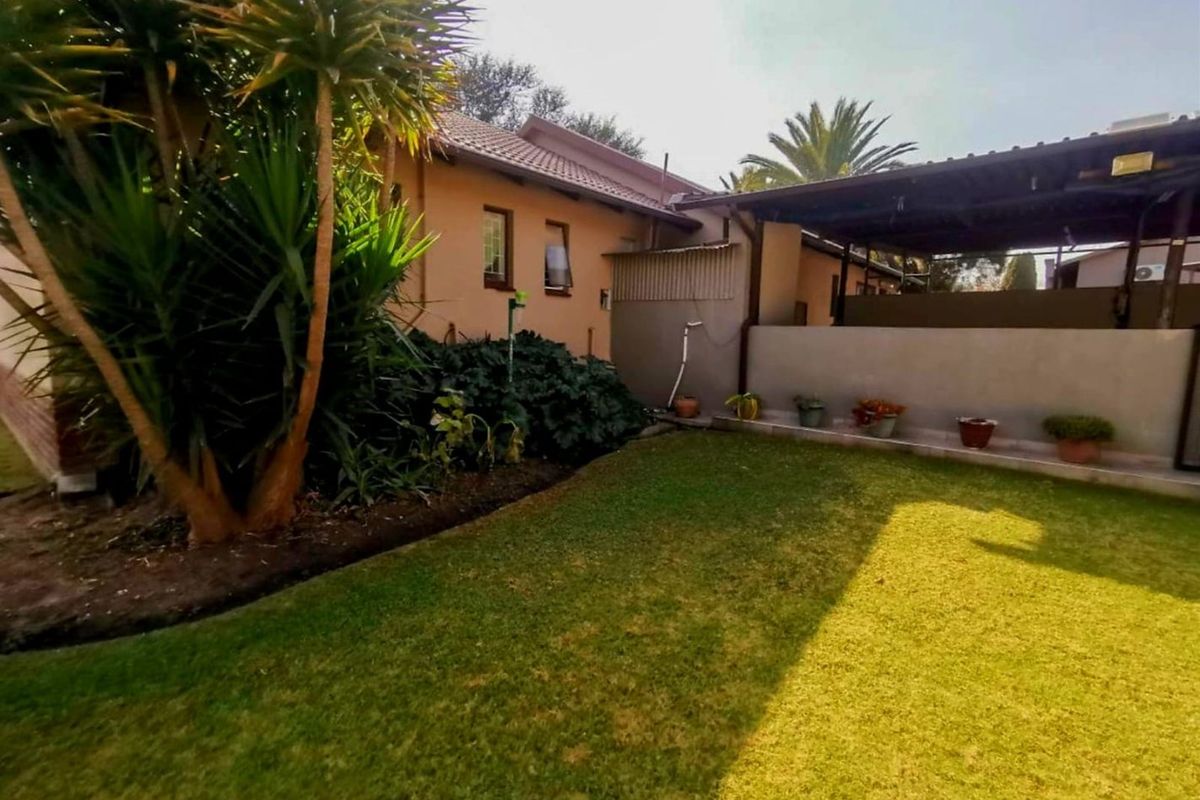 Luxurious 4-Bedroom Family Home – Space, Comfort & Entertainment! - Photo 3