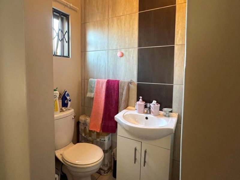 Modern 2-Bedroom Home for Sale in Trichardt - Photo 10