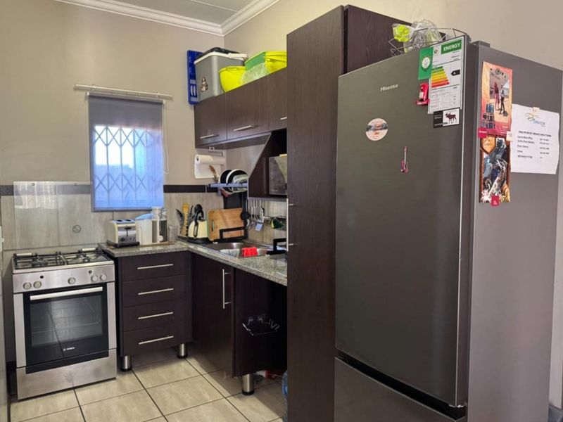 Modern 2-Bedroom Home for Sale in Trichardt - Photo 3