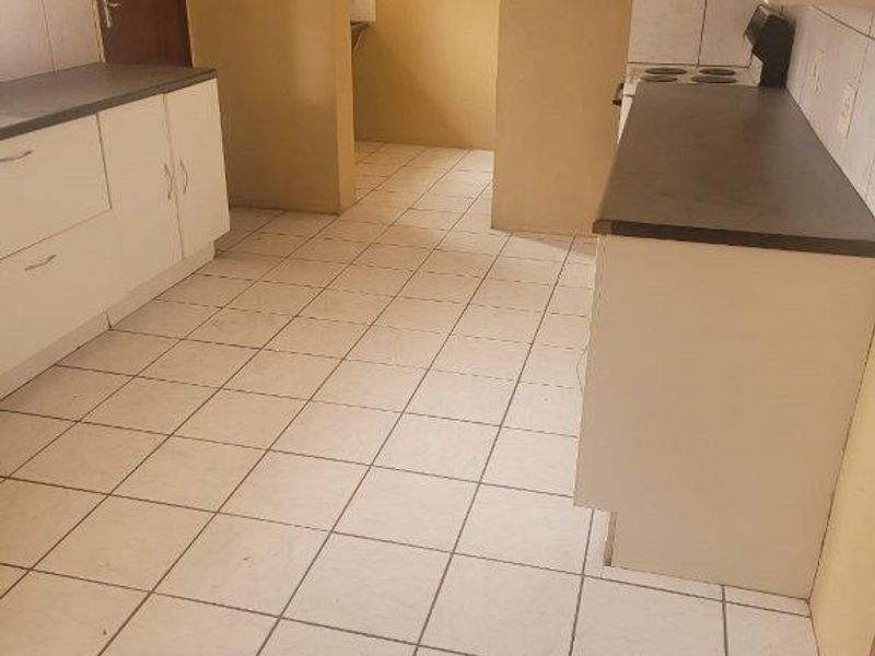 3 Bed House in Pretoria West for Sale - Photo 10