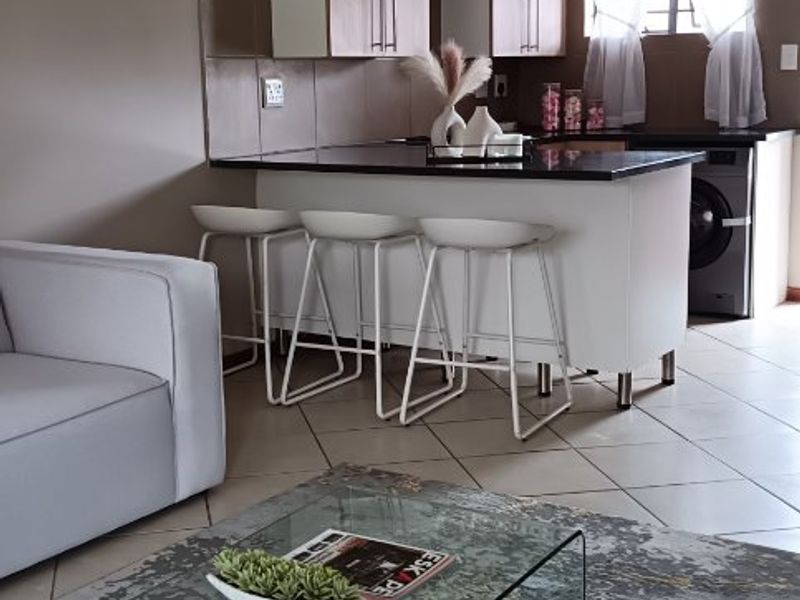 2 bedrooms apartment for sale in Noordwyk midrand  - Photo 3