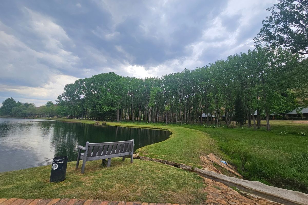 Income Earning, Gorgeous 1 Bedroom Chalet On The Dam - Photo 3