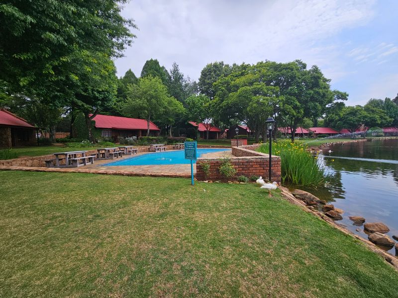 Income Earning, Gorgeous 1 Bedroom Chalet On The Dam - Photo 8