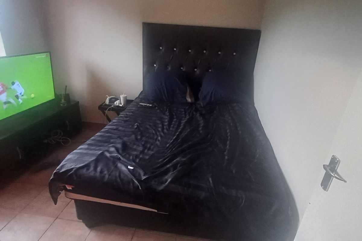 Charming 2 Bedroom Apartment for Sale in Rustenburg - Photo 5