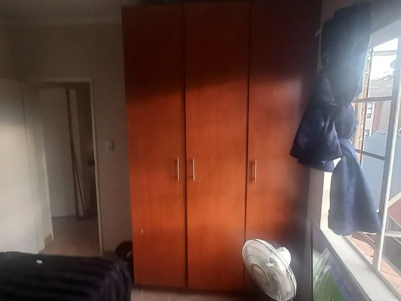 Charming 2 Bedroom Apartment for Sale in Rustenburg - Photo 6