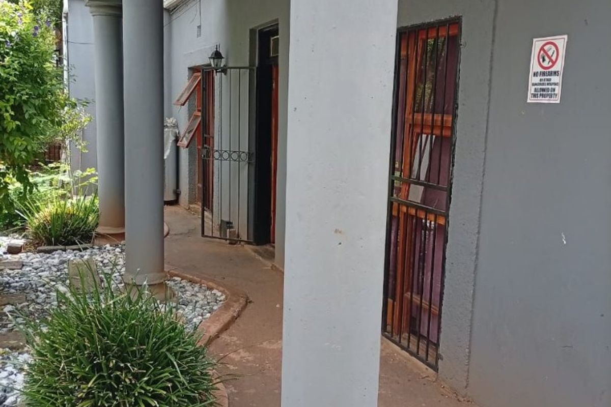 NSFAS Accredited Property-Exclusive Mandate  - Photo 4