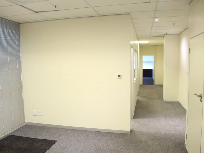 Prestigious Office suite to rent in the Heart of Sandton, Morningside  - Photo 8