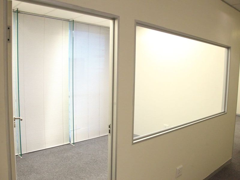 Prestigious Office suite to rent in the Heart of Sandton, Morningside  - Photo 7