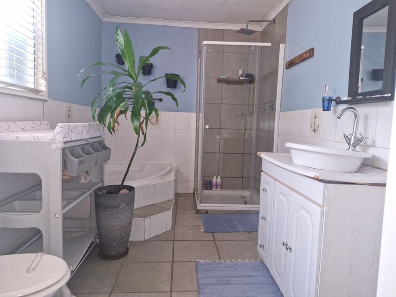 Three hectares of tranquillity, views, and limitless potential - Photo 10