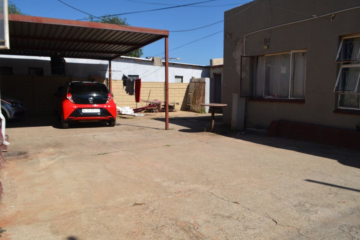PROPERTY FOR SALE IN KRUGERSDORP CENTAL - Photo 5