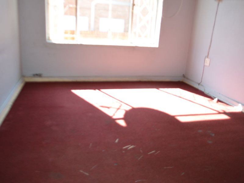 PROPERTY FOR SALE IN KRUGERSDORP CENTAL - Photo 10