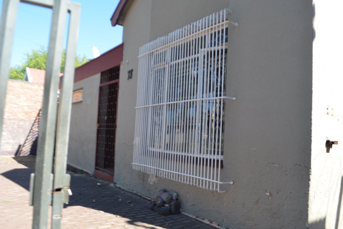 PROPERTY FOR SALE IN KRUGERSDORP CENTAL - Photo 3