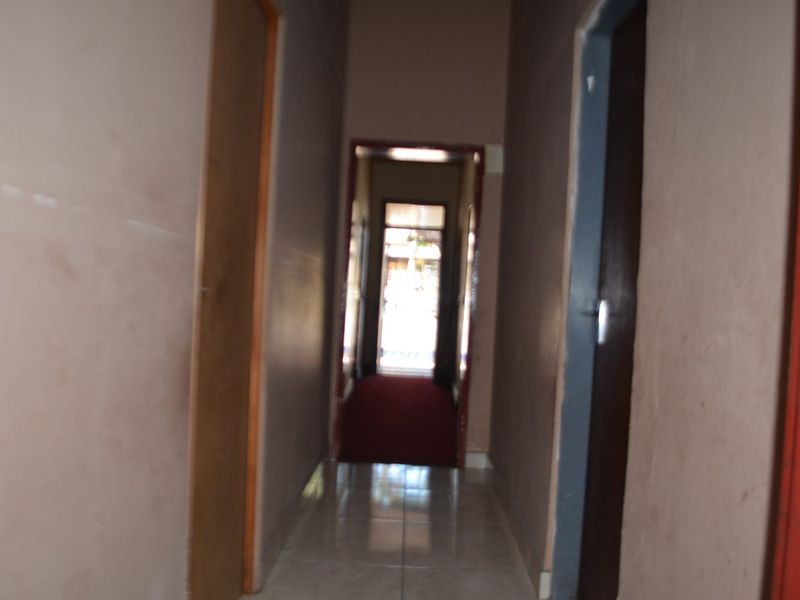 PROPERTY FOR SALE IN KRUGERSDORP CENTAL - Photo 8