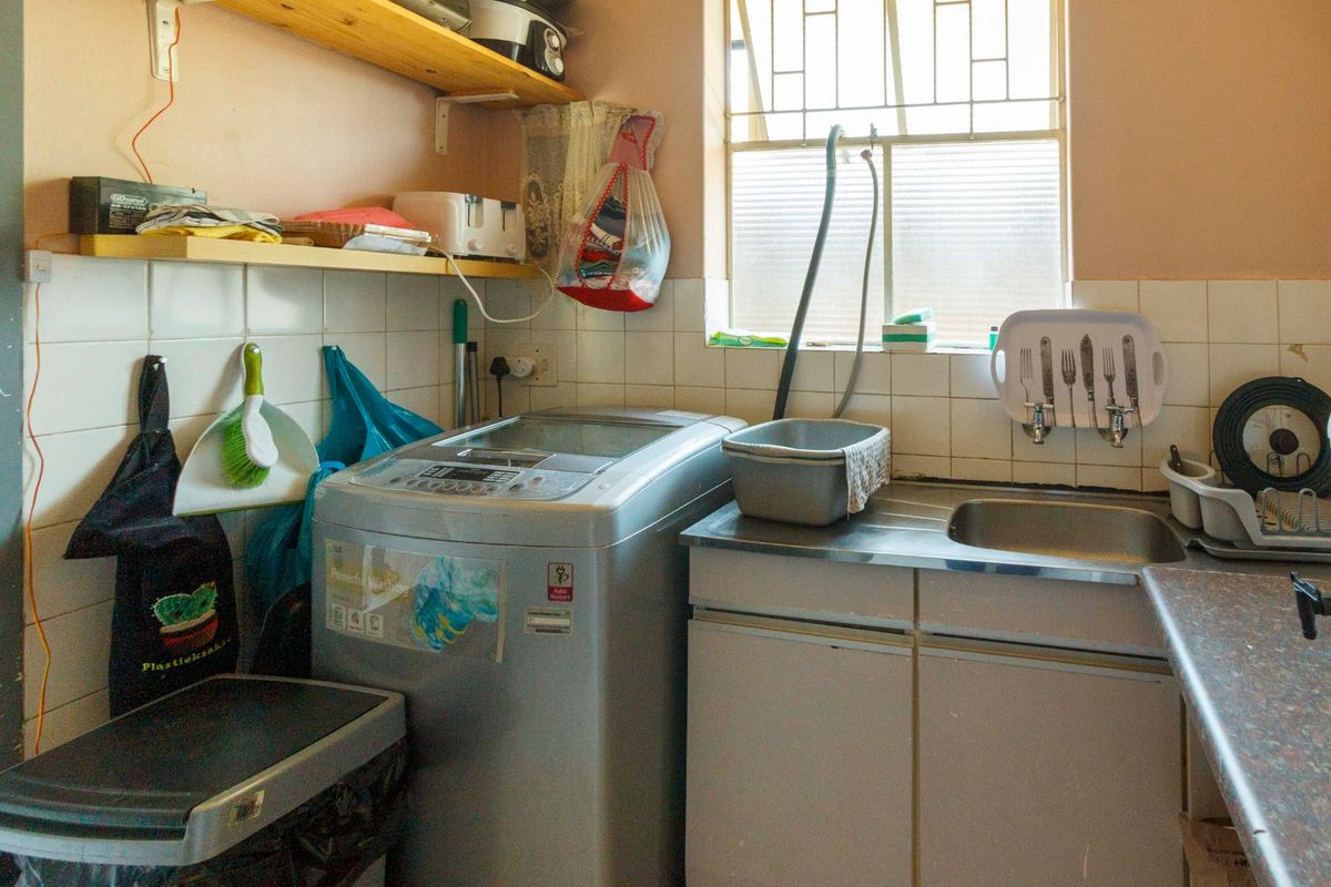 Welcome to your dream apartment nestled in the serene community of Horizon View!  - Photo 5