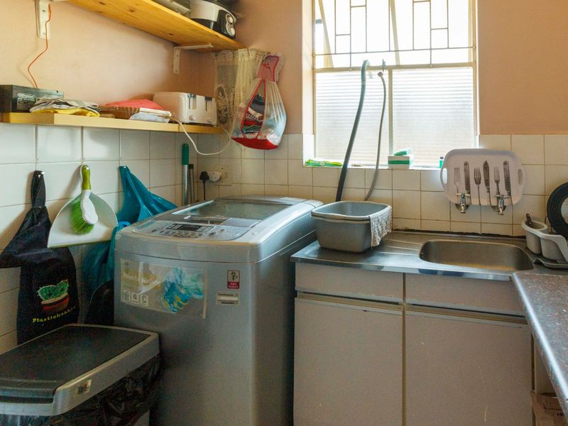 Welcome to your dream apartment nestled in the serene community of Horizon View!  - Photo 5