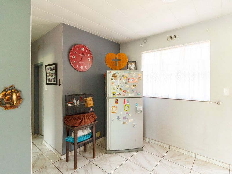 Welcome to your dream apartment nestled in the serene community of Horizon View!  - Photo 10