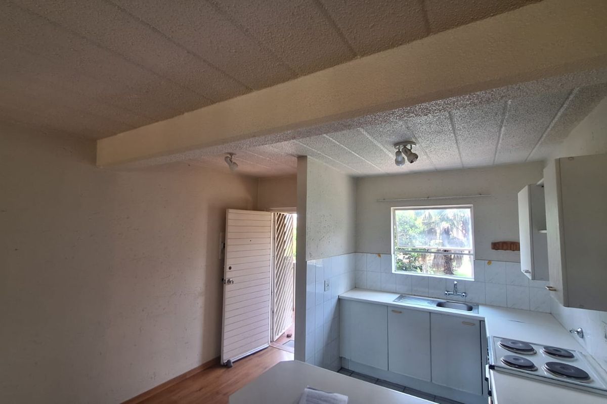 Neat 1 Bedroom Apartment For Sale IN Allen's Nek - Photo 4