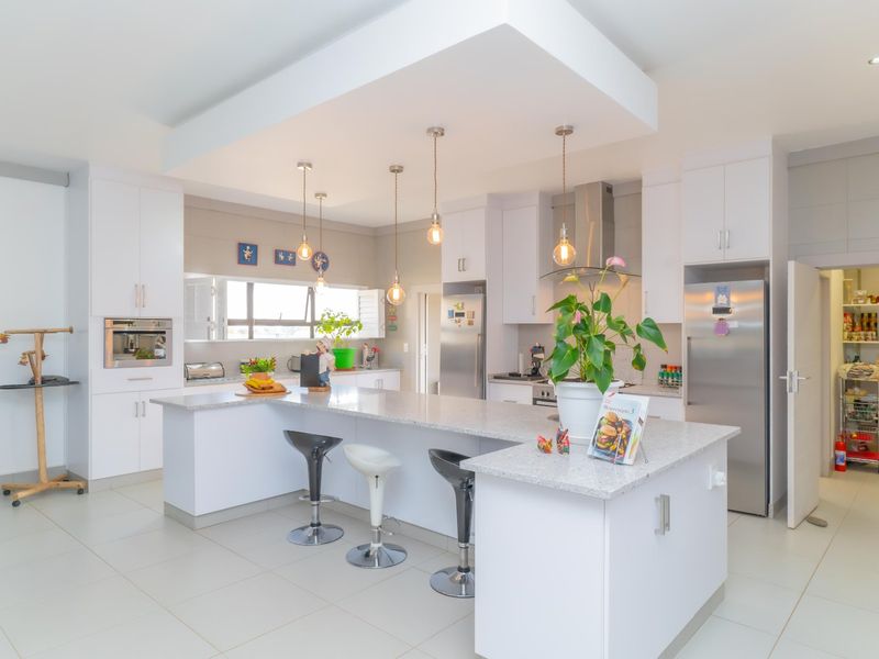 Wonderful 3 Bedroom House For Sale in Wilkoppies - Photo 10