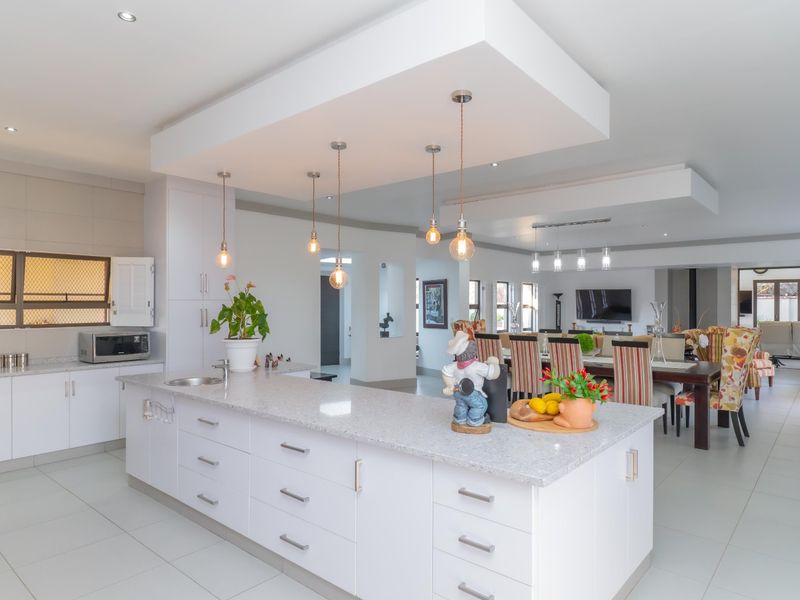 Wonderful 3 Bedroom House For Sale in Wilkoppies - Photo 8