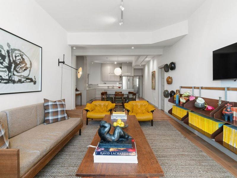 Turnkey Luxury in One of the Atlantic Seaboard’s Most Walkable Locations - Photo 2