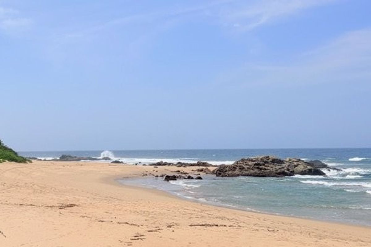 Spacious Home with Flatlets and Excellent Income Potential Just A Short Walk To The Beach - Photo 3