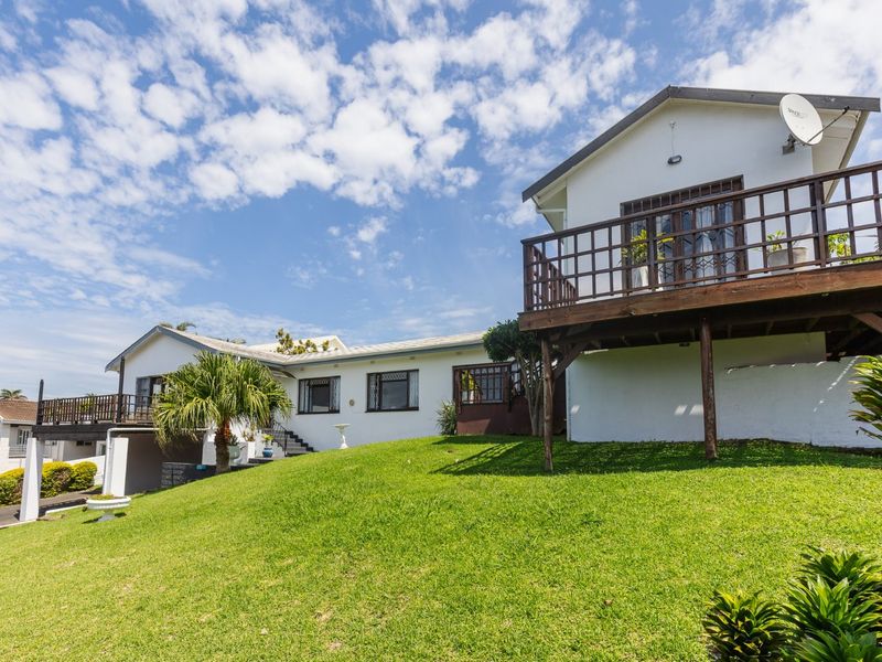 Shelly Beach Home & Self-Contained Flat – With Great Sea views - Photo 3
