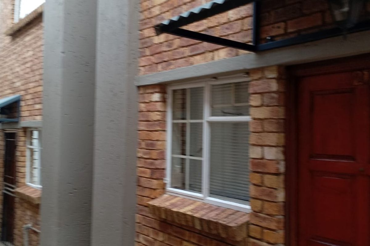 2 bedroom apartment for sale att Hillmoor, Kempton Park - Photo 4