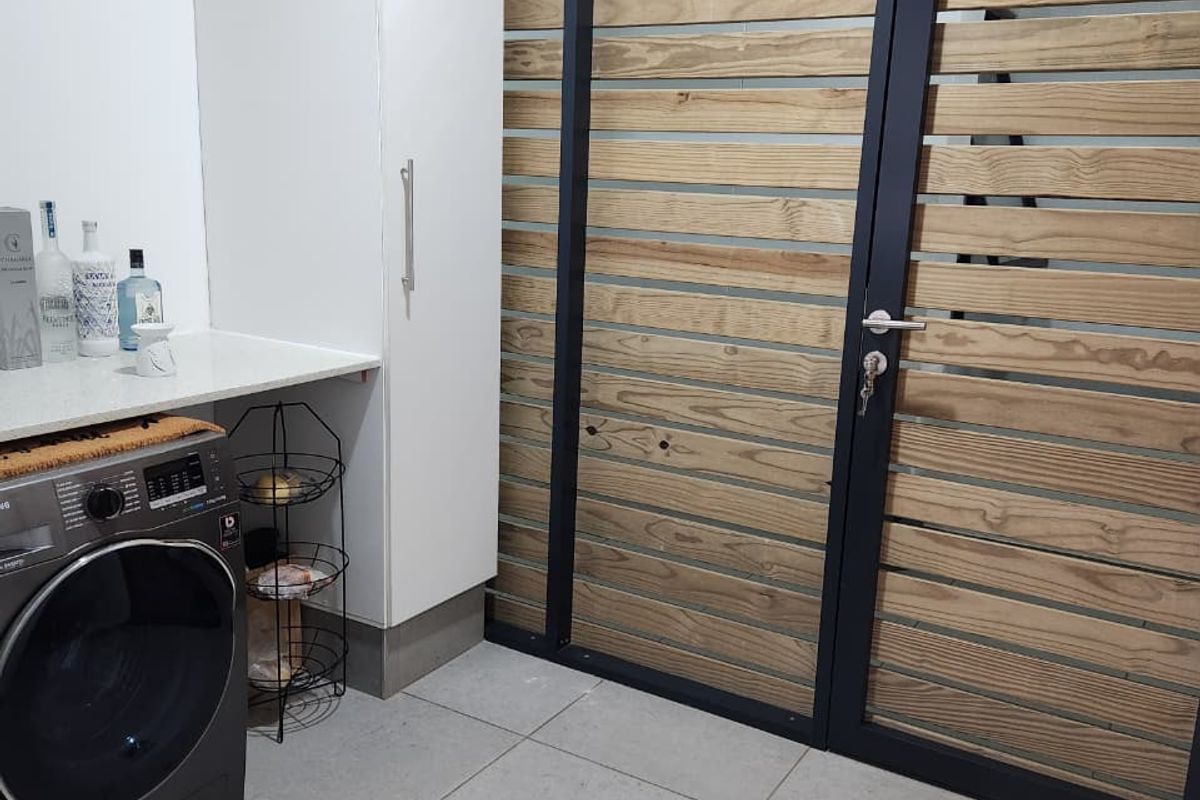 2 Bedroom at Umlhanga Durban  - Photo 5