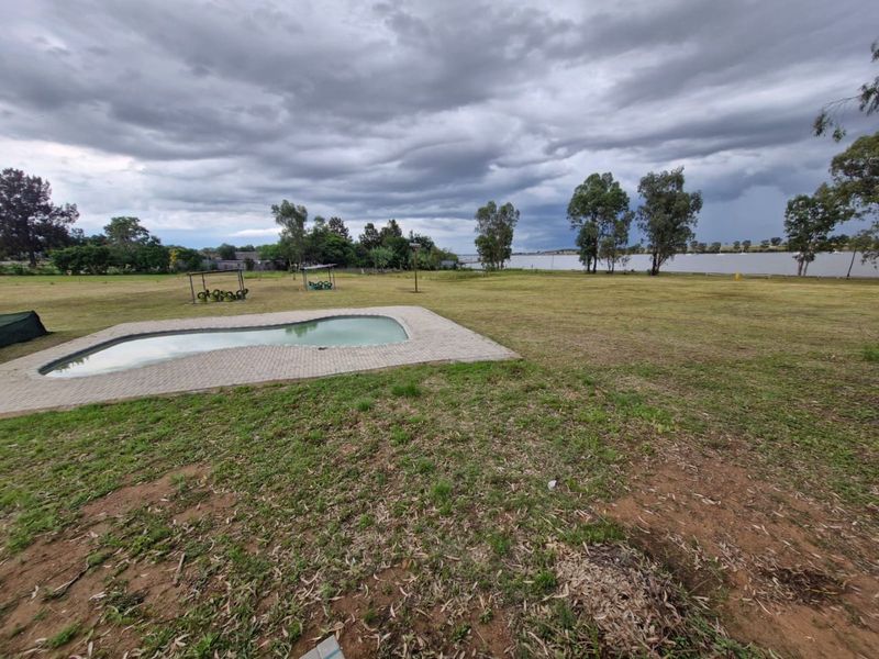 Prime Waterfront Agricultural Land – 12.9 Hectares | Lifestyle & Investment Opportunity - Photo 3