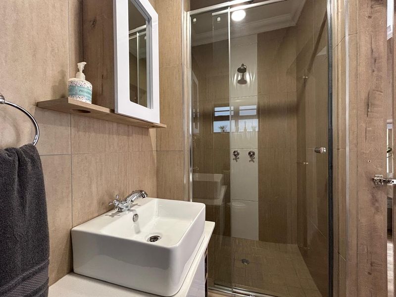 3 Bed 2 Bath Appartment in Roodepark Eco Estate - Photo 9