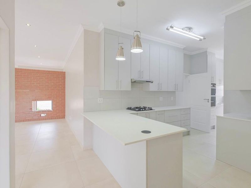 Signature Single-Story Family Home | No Transfer Duty | Heritage Hill Estate Phase 2 Building Package - Photo 4