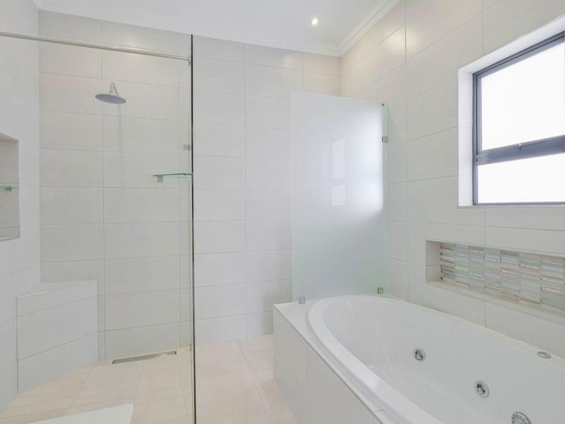 Signature Single-Story Family Home | No Transfer Duty | Heritage Hill Estate Phase 2 Building Package - Photo 9