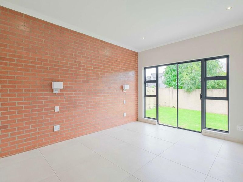 Signature Single-Story Family Home | No Transfer Duty | Heritage Hill Estate Phase 2 Building Package - Photo 7