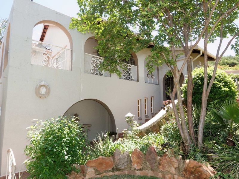 5 Bed House in Wilkoppies for Sale - Photo 1