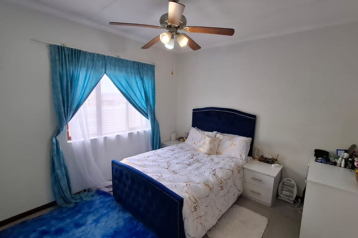 2 Bed Town house in Summerset for Sale - Photo 3