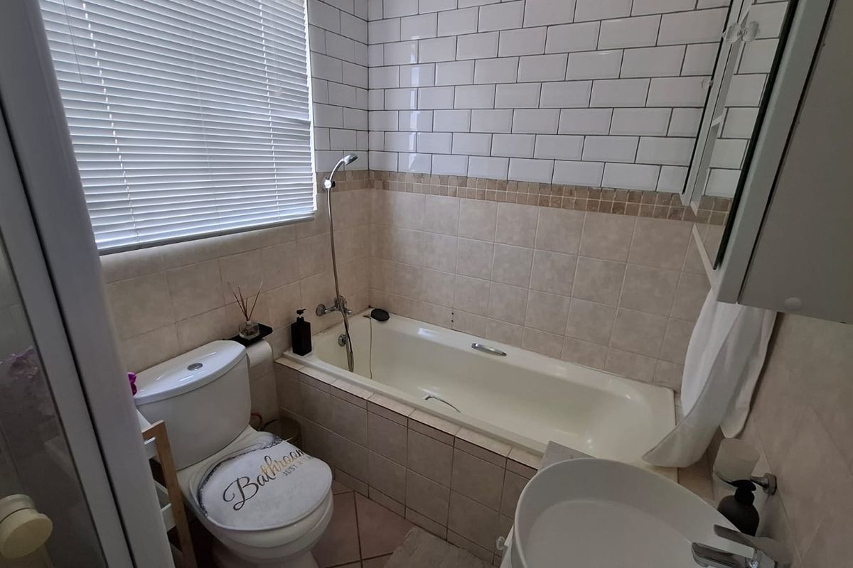 2 Bed Town house in Summerset for Sale - Photo 4